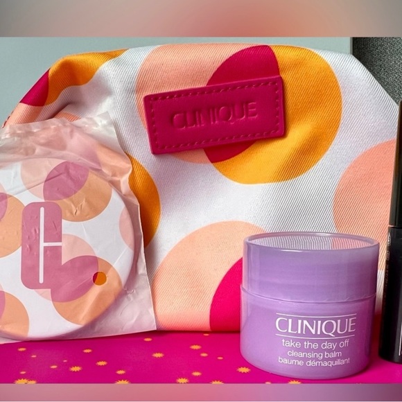 Clinique Mascara, Cleansing Balm, Mirror, and Makeup Bag Bundle - Picture 2 of 4